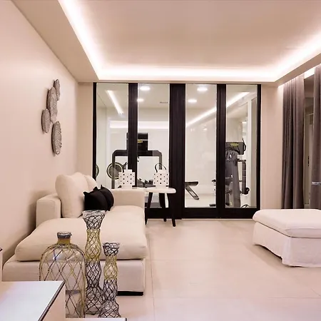 아마존 미코노스 앤 스파 5* Mykonos Town