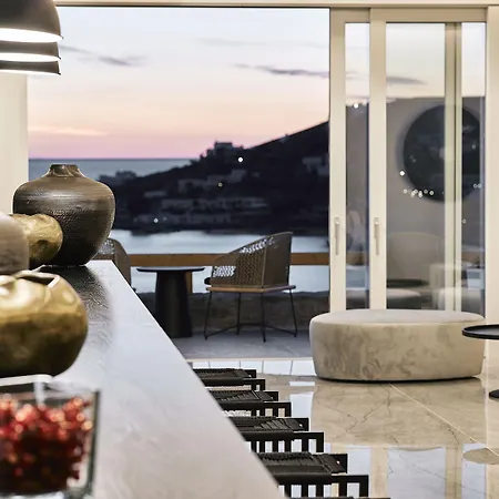 Otel Amazon Mykonos & Agios Ioannis Diakoftis