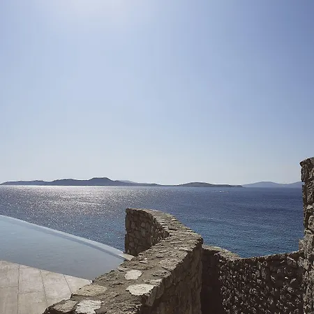 Amazon Mykonos & Otel 5*