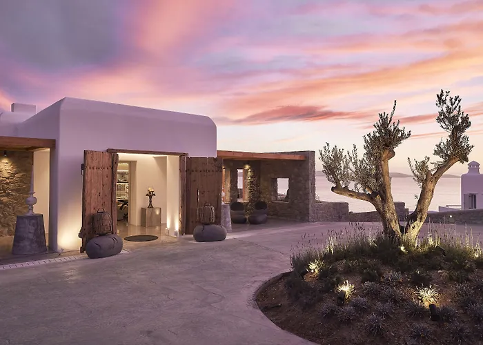 Amazon Mykonos & Otel Agios Ioannis Diakoftis