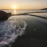 Amazon Mykonos & Hotel Agios Ioannis Diakoftis