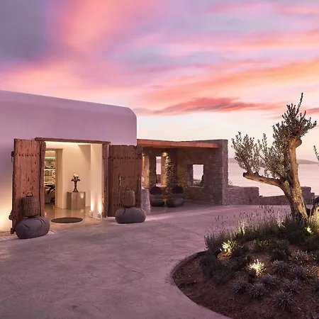 Amazon Mykonos & Hotel