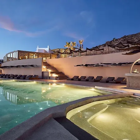 Amazon Mykonos & Hotel