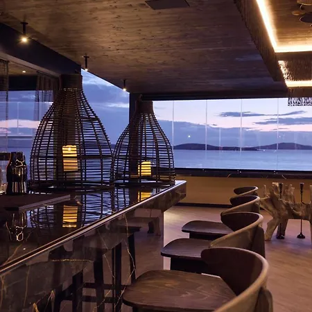 Amazon Mykonos & Hotell 5*
