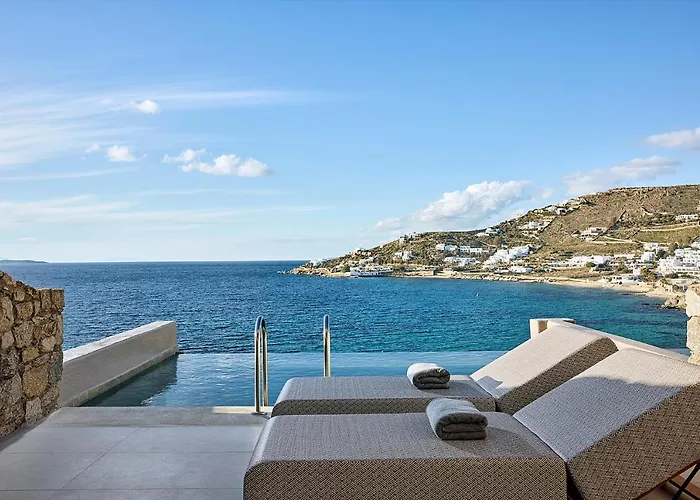 Amazon Mykonos & Agios Ioannis Diakoftis