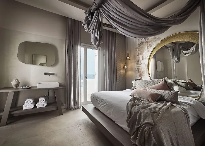 Amazon Mykonos & Hotell Agios Ioannis Diakoftis