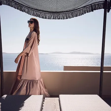 Amazon Mykonos & 호텔