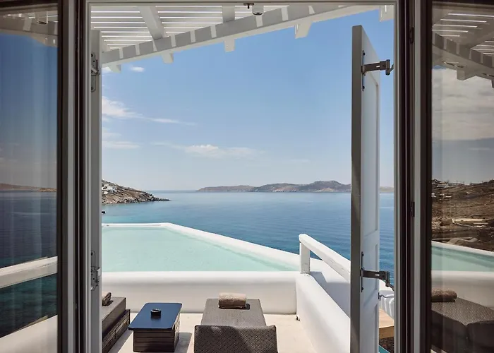 Amazon Mykonos & Hotel 5*